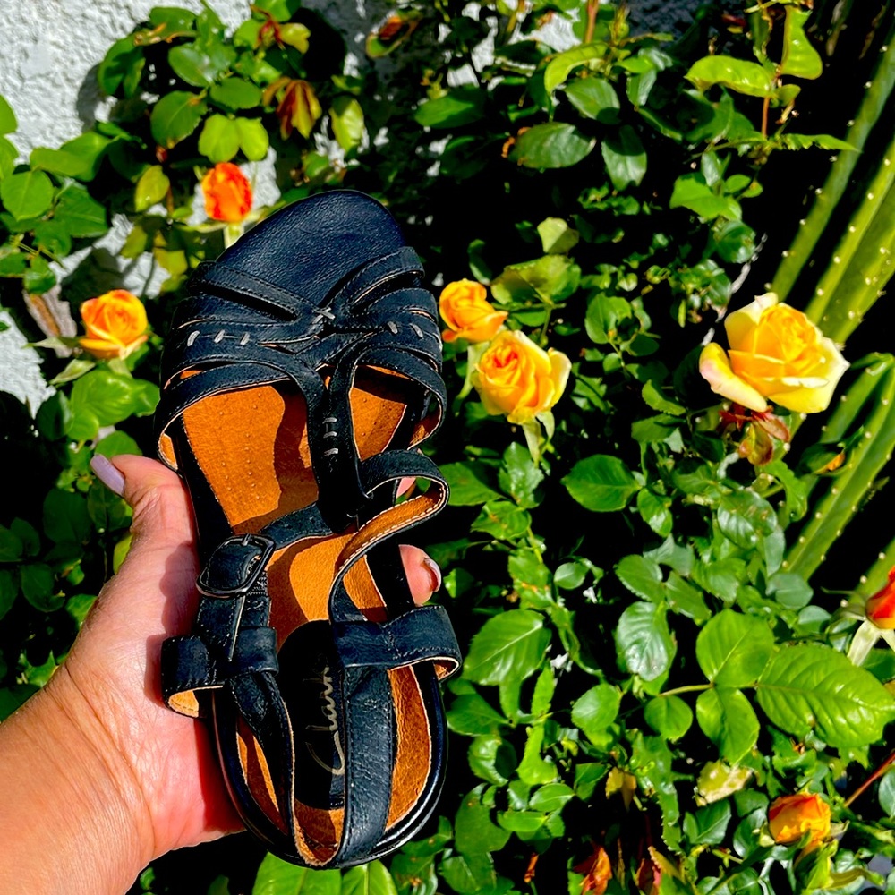 Active Air Clarks Sandals EUC